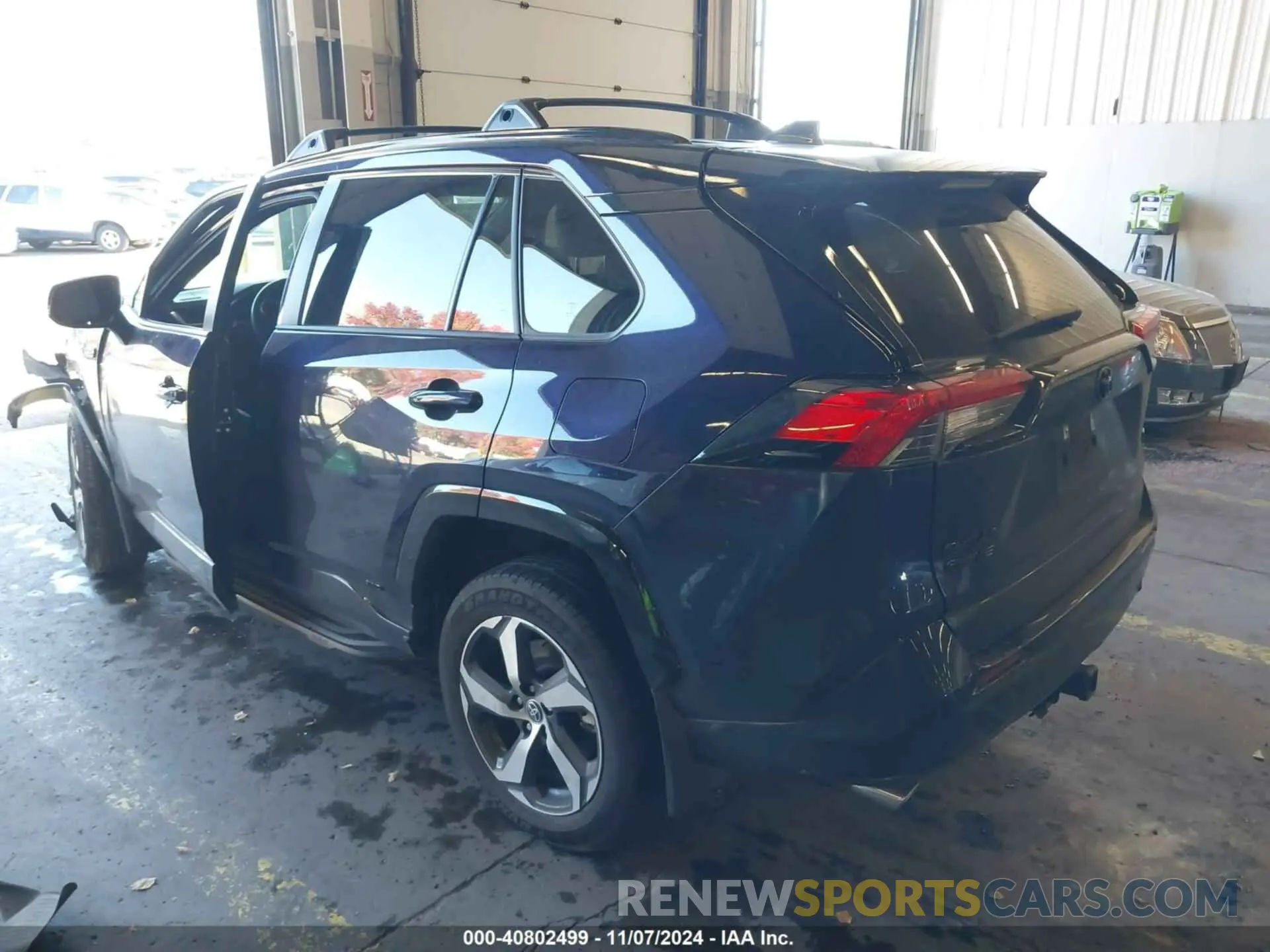 3 fotografías del automóvil dañado JTMAB3FV7PD116558 TOYOTA RAV4 PRIME 2023