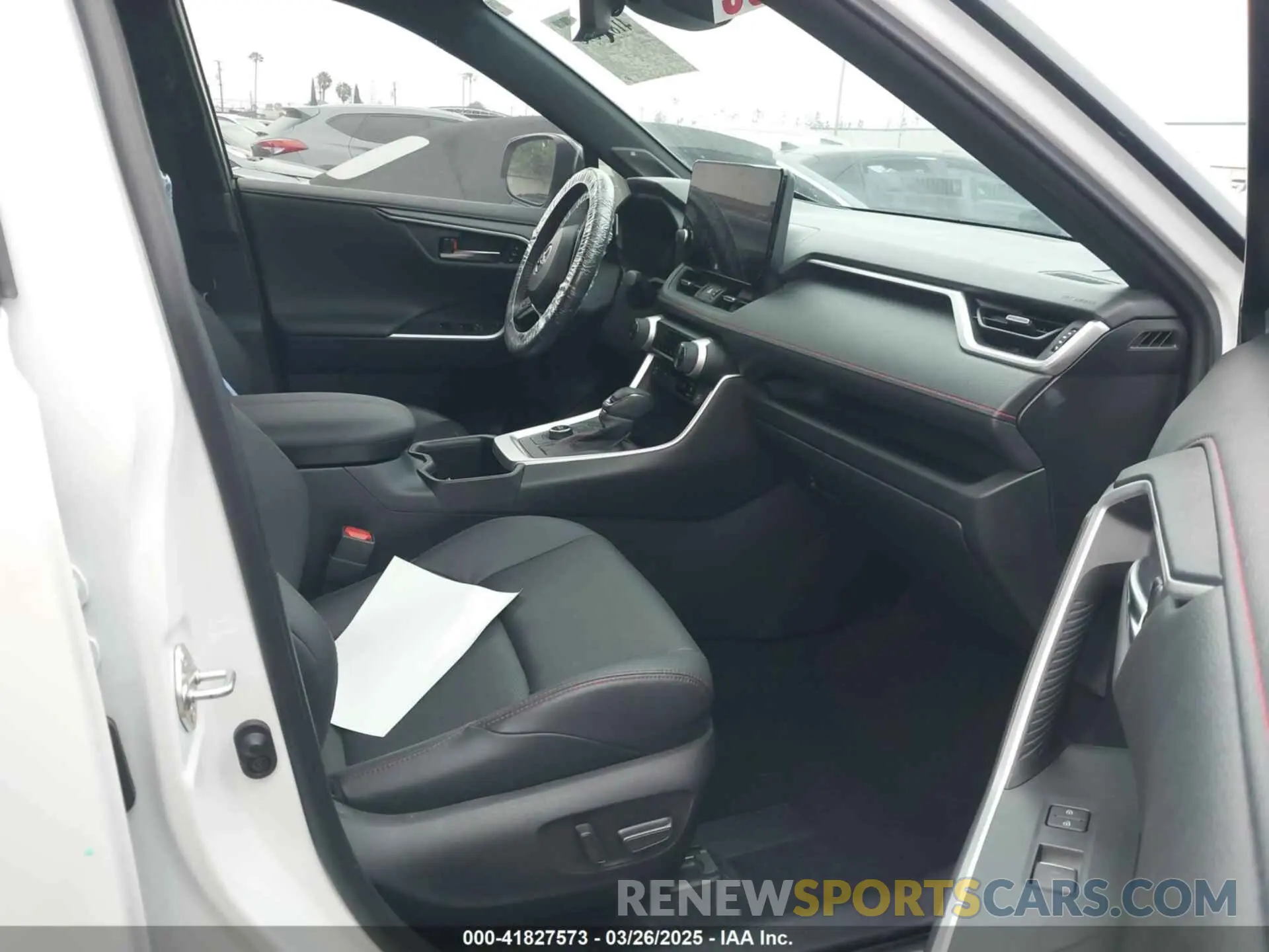 5 fotografías del automóvil dañado JTMFB3FV5PD144249 TOYOTA RAV4 PRIME 2023