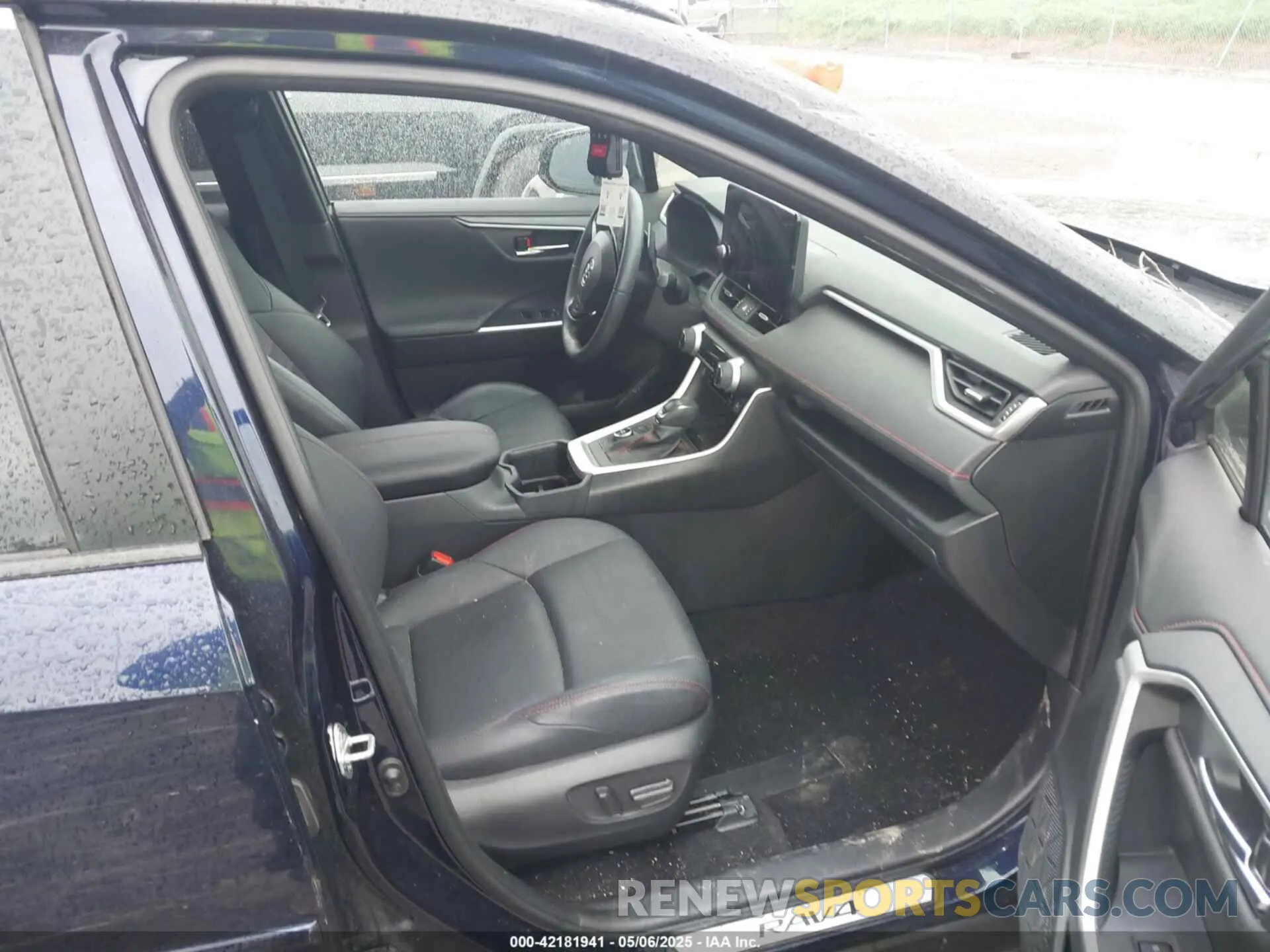 5 fotografías del automóvil dañado JTMFB3FV7PD155995 TOYOTA RAV4 PRIME 2023