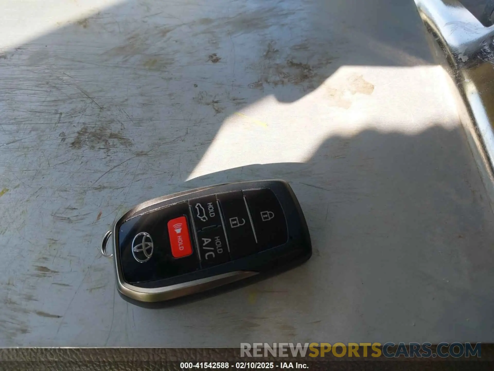 11 fotografías del automóvil dañado JTMAB3FV9RD222819 TOYOTA RAV4 PRIME 2024
