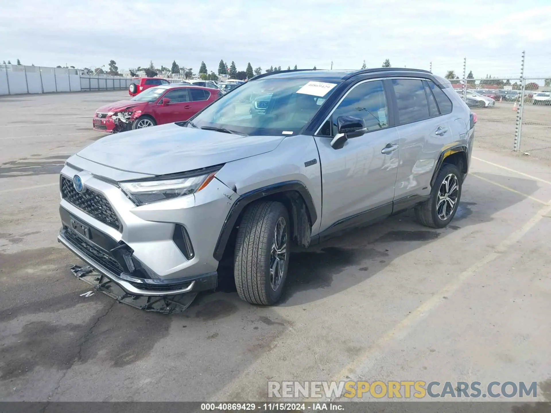 2 fotografías del automóvil dañado JTMEB3FV1RD189607 TOYOTA RAV4 PRIME 2024