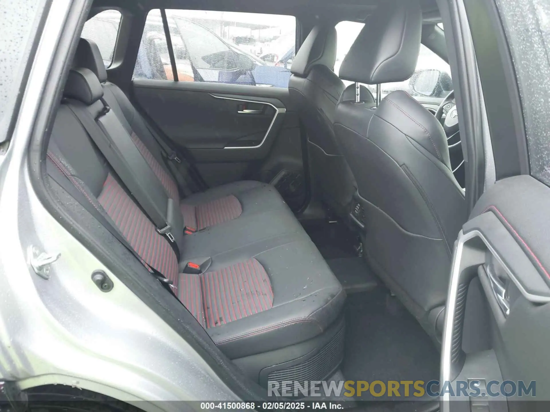 5 fotografías del automóvil dañado JTMEB3FV2RD196730 TOYOTA RAV4 PRIME 2024