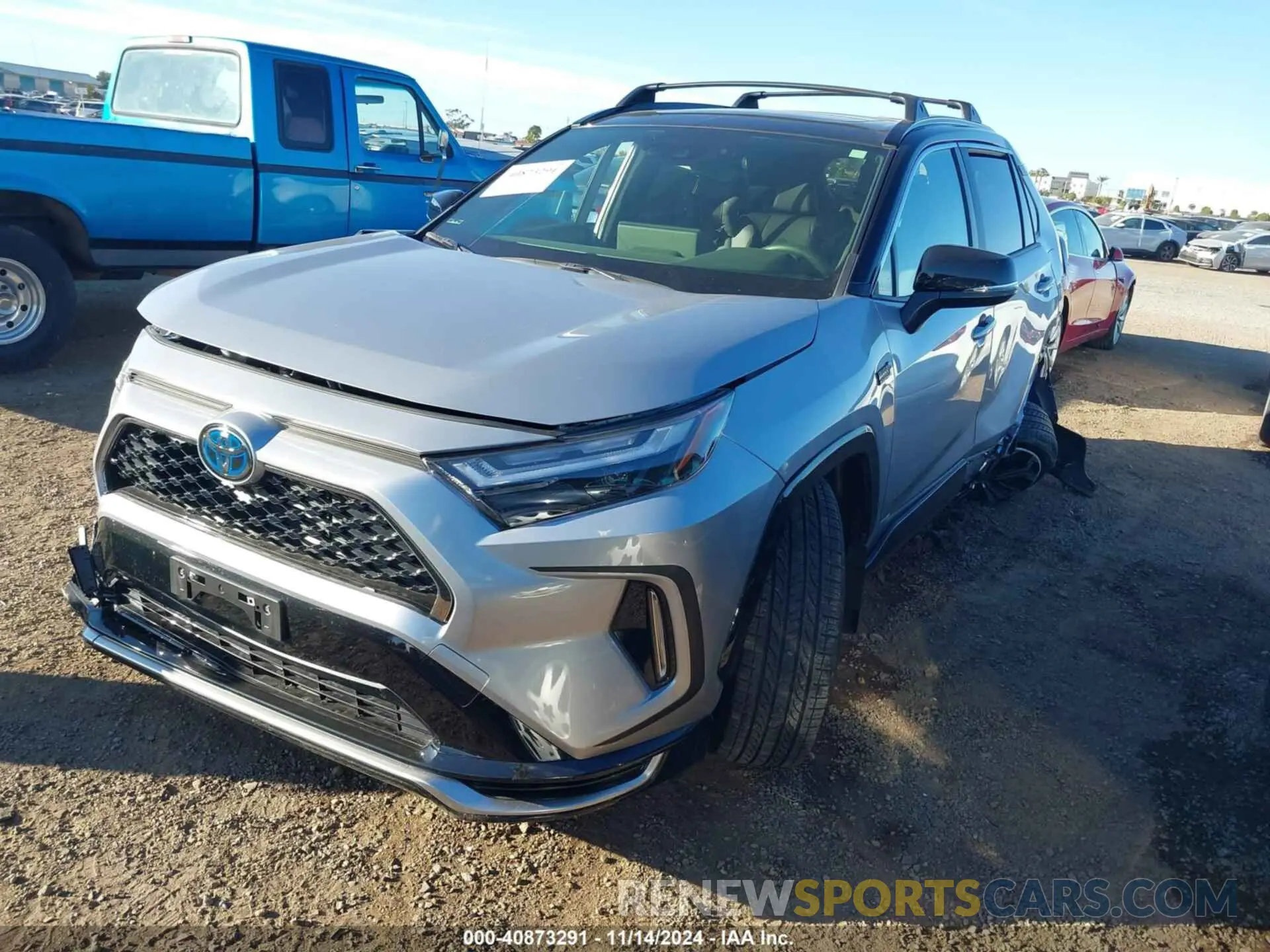2 fotografías del automóvil dañado JTMEB3FV5RD183082 TOYOTA RAV4 PRIME 2024