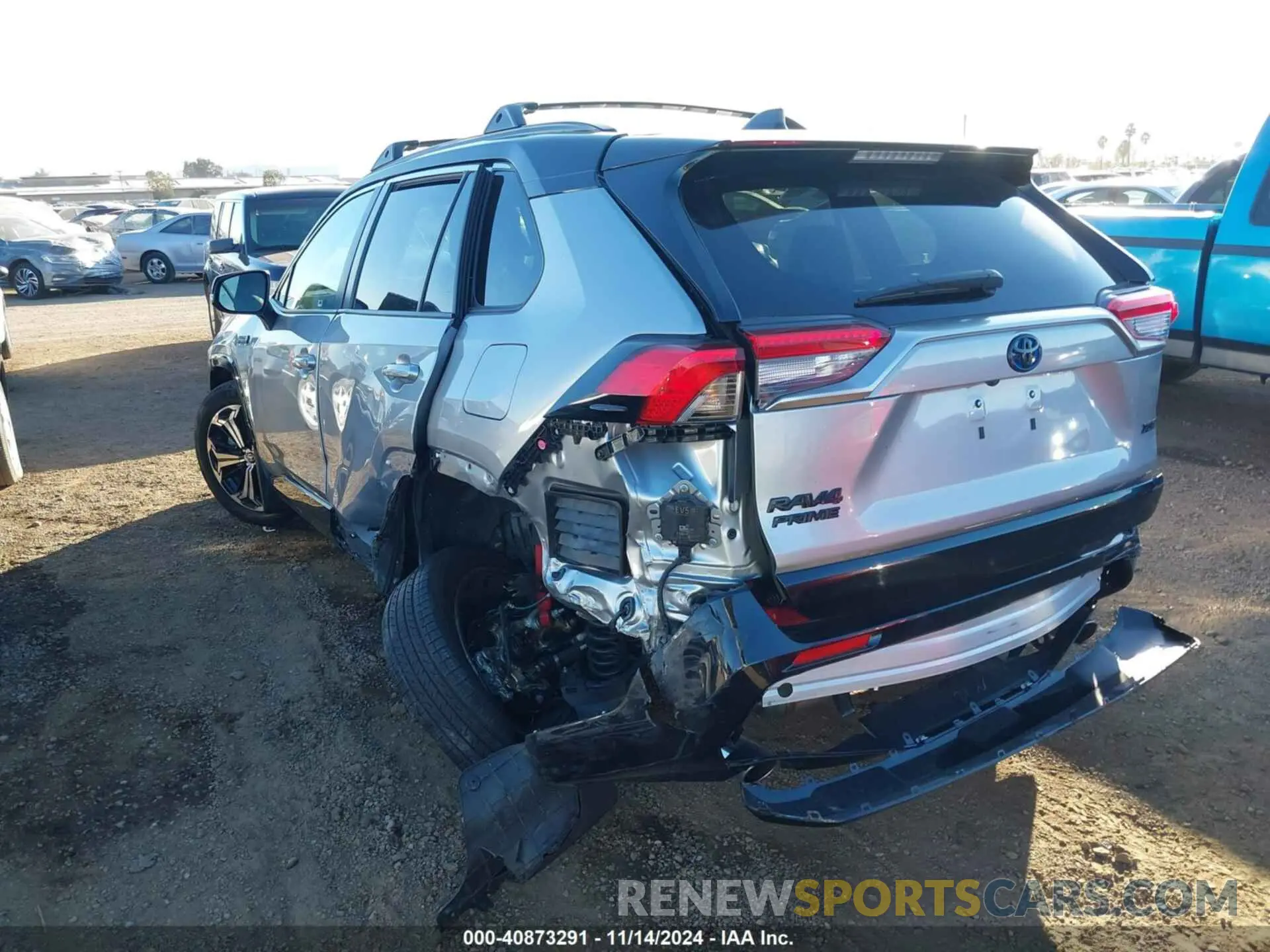 3 fotografías del automóvil dañado JTMEB3FV5RD183082 TOYOTA RAV4 PRIME 2024