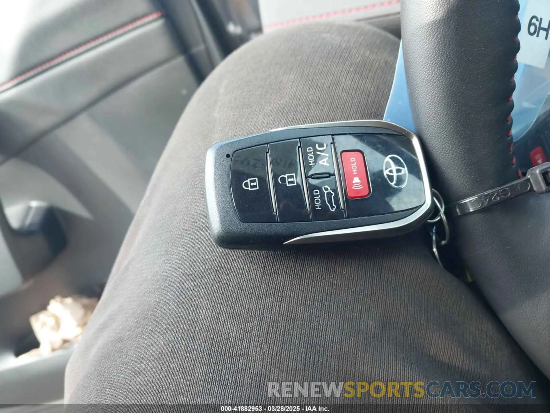11 fotografías del automóvil dañado JTMFB3FV6RD230902 TOYOTA RAV4 PRIME 2024