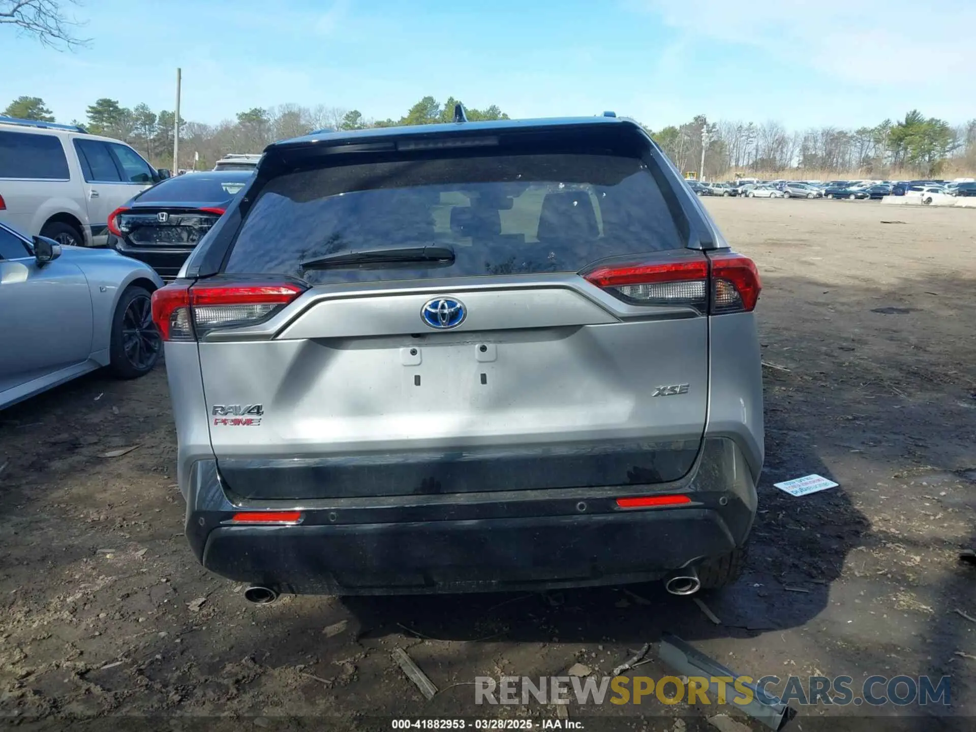 16 fotografías del automóvil dañado JTMFB3FV6RD230902 TOYOTA RAV4 PRIME 2024