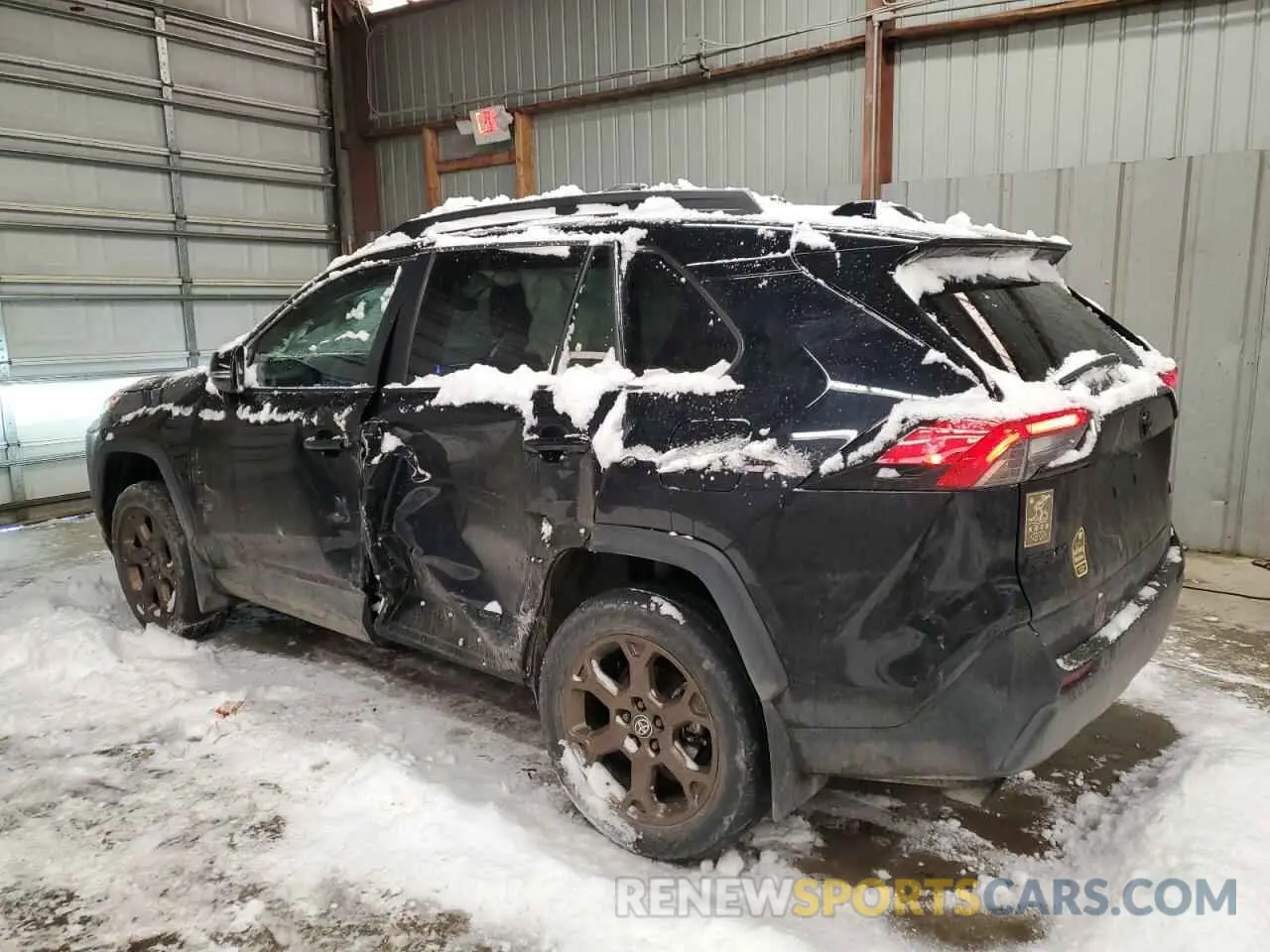 2 fotografías del automóvil dañado 2T3UWRFVXPW151313 TOYOTA RAV4 WOODL 2023