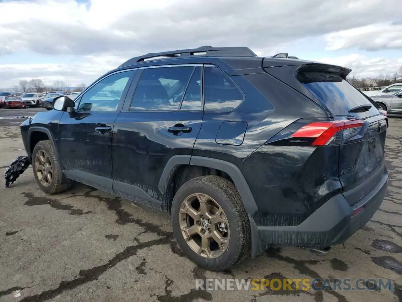 2 fotografías del automóvil dañado 2T3UWRFVXRW238325 TOYOTA RAV4 WOODL 2024