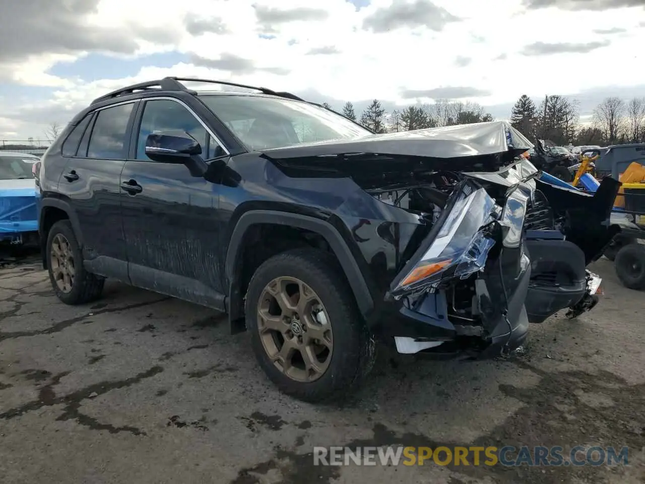 4 fotografías del automóvil dañado 2T3UWRFVXRW238325 TOYOTA RAV4 WOODL 2024