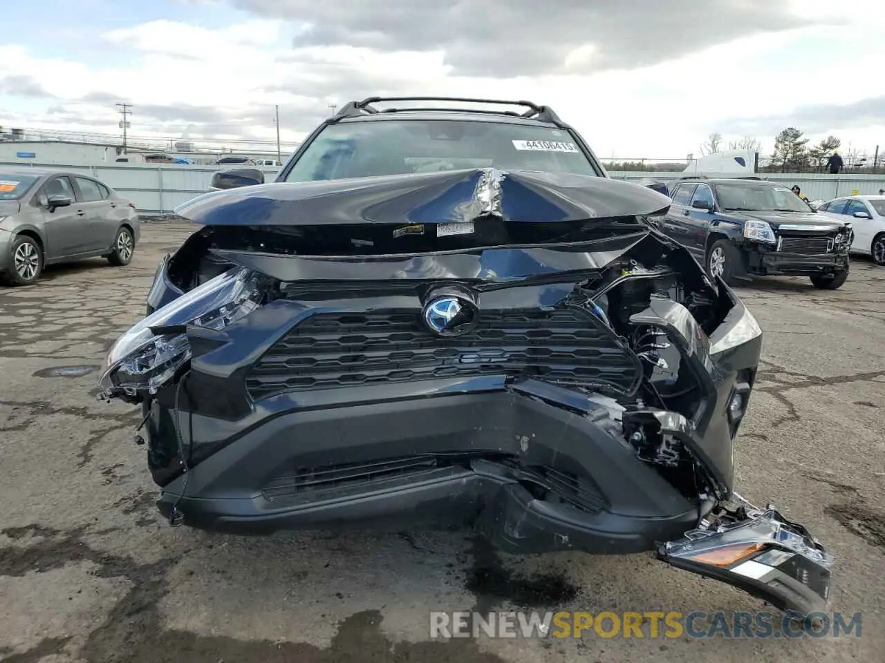 5 fotografías del automóvil dañado 2T3UWRFVXRW238325 TOYOTA RAV4 WOODL 2024