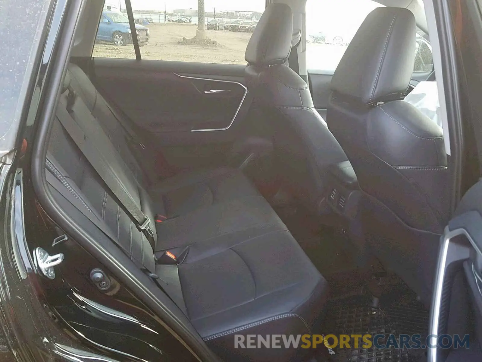 6 fotografías del automóvil dañado 2T3R1RFVXKW016989 TOYOTA RAV4 XLE 2019
