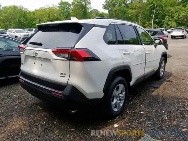 4 fotografías del automóvil dañado JTMP1RFV8KD004165 TOYOTA RAV4 XLE 2019