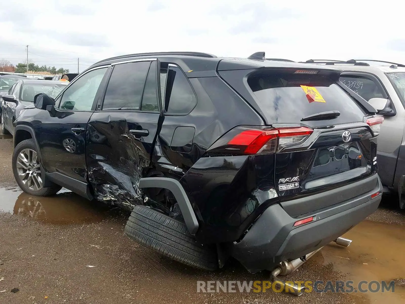 3 fotografías del automóvil dañado 2T3A1RFV0KC024453 TOYOTA RAV4 XLE P 2019