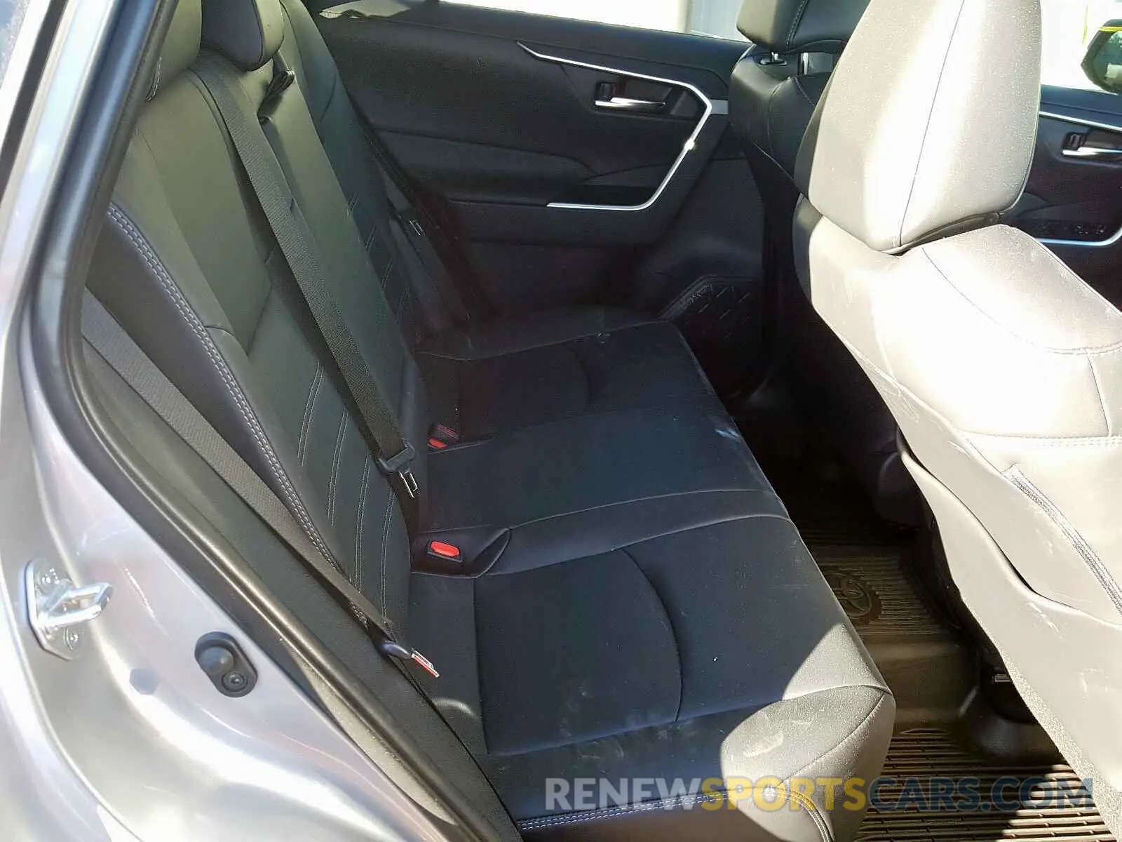 6 fotografías del automóvil dañado 2T3C1RFV1KC028228 TOYOTA RAV4 XLE P 2019