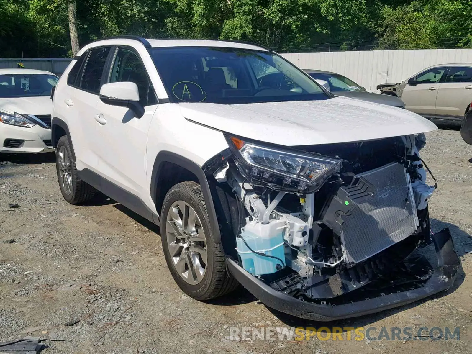 1 fotografías del automóvil dañado 2T3C1RFV4KC013271 TOYOTA RAV4 XLE P 2019