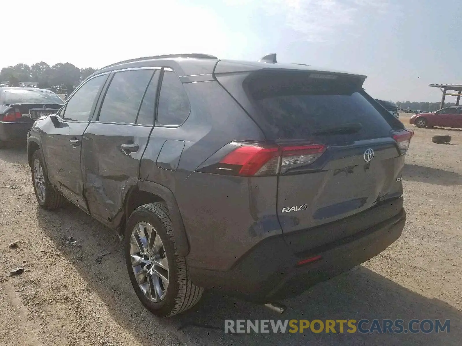 3 fotografías del automóvil dañado 2T3C1RFV7KC008372 TOYOTA RAV4 XLE P 2019