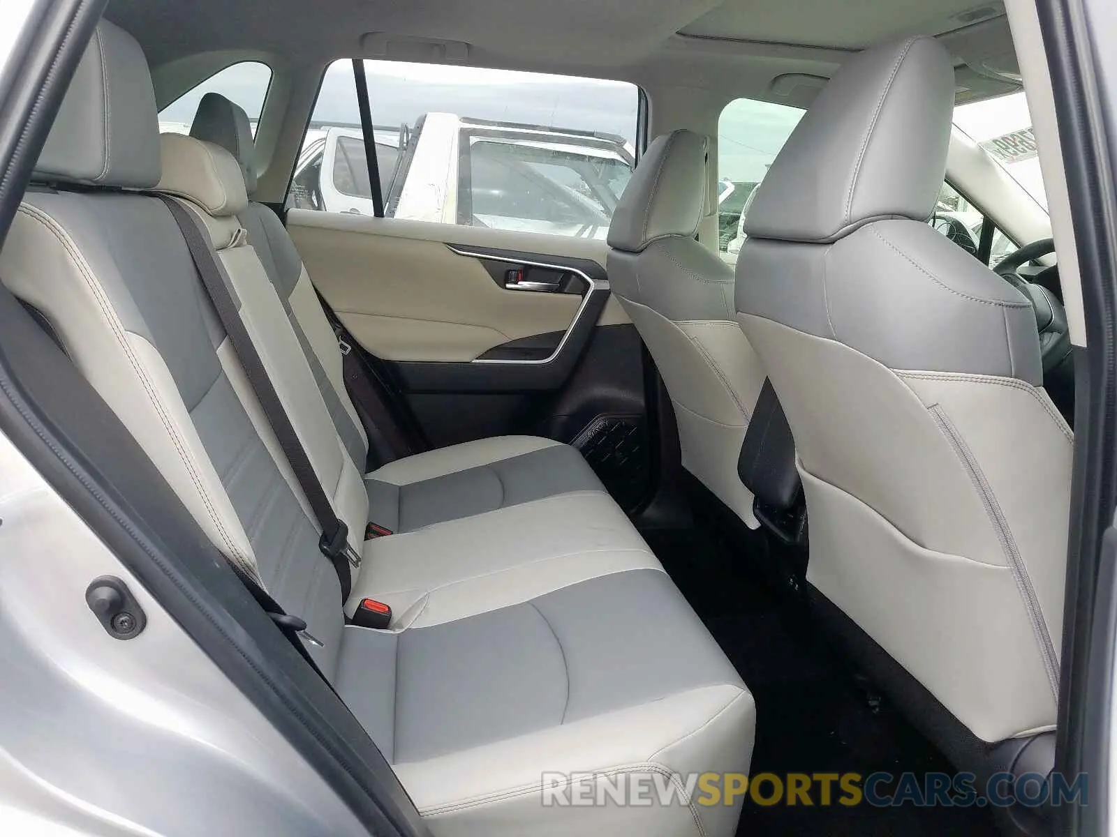 6 fotografías del automóvil dañado JTMC1RFV1KD014762 TOYOTA RAV4 XLE P 2019
