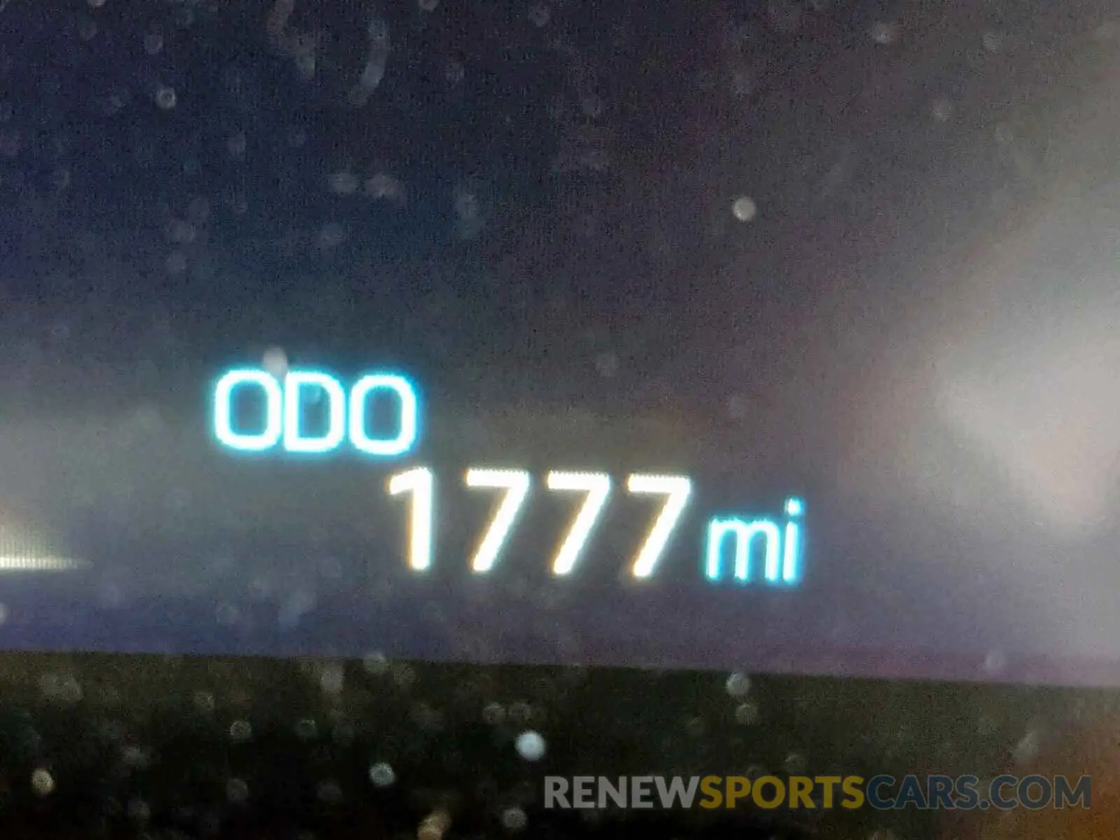 8 fotografías del automóvil dañado JTMEWRFV6KD504401 TOYOTA RAV4 XSE 2019