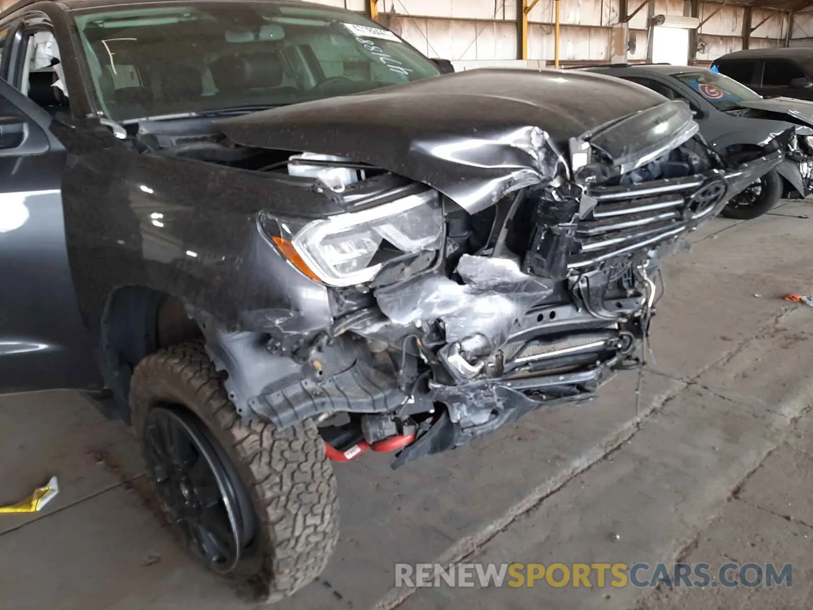 9 fotografías del automóvil dañado 5TDBY5G12KS174214 TOYOTA SEQUOIA 2019