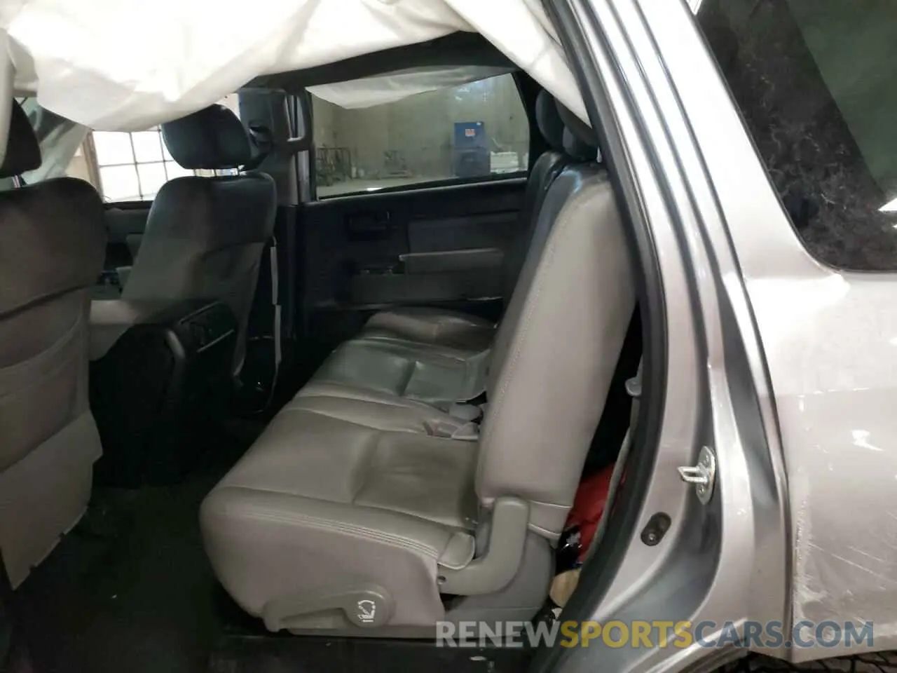 11 fotografías del automóvil dañado 5TDBY5G15KS168276 TOYOTA SEQUOIA 2019