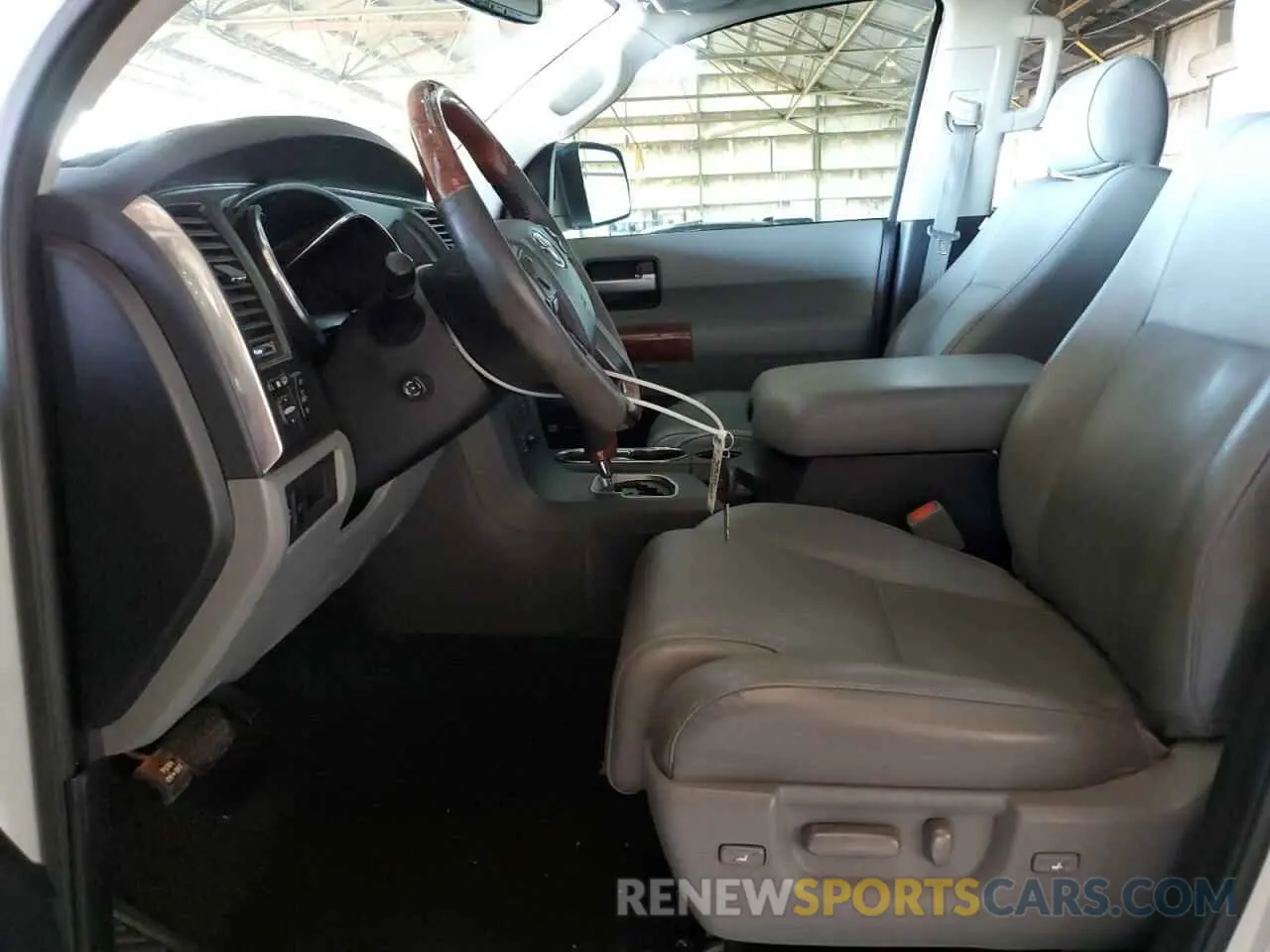 7 fotografías del automóvil dañado 5TDDY5G10KS173524 TOYOTA SEQUOIA 2019