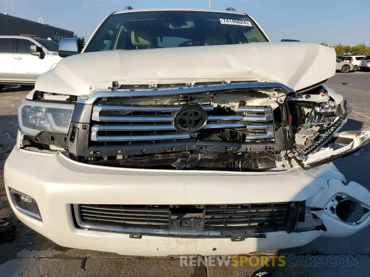5 fotografías del automóvil dañado 5TDDY5G15KS168285 TOYOTA SEQUOIA 2019