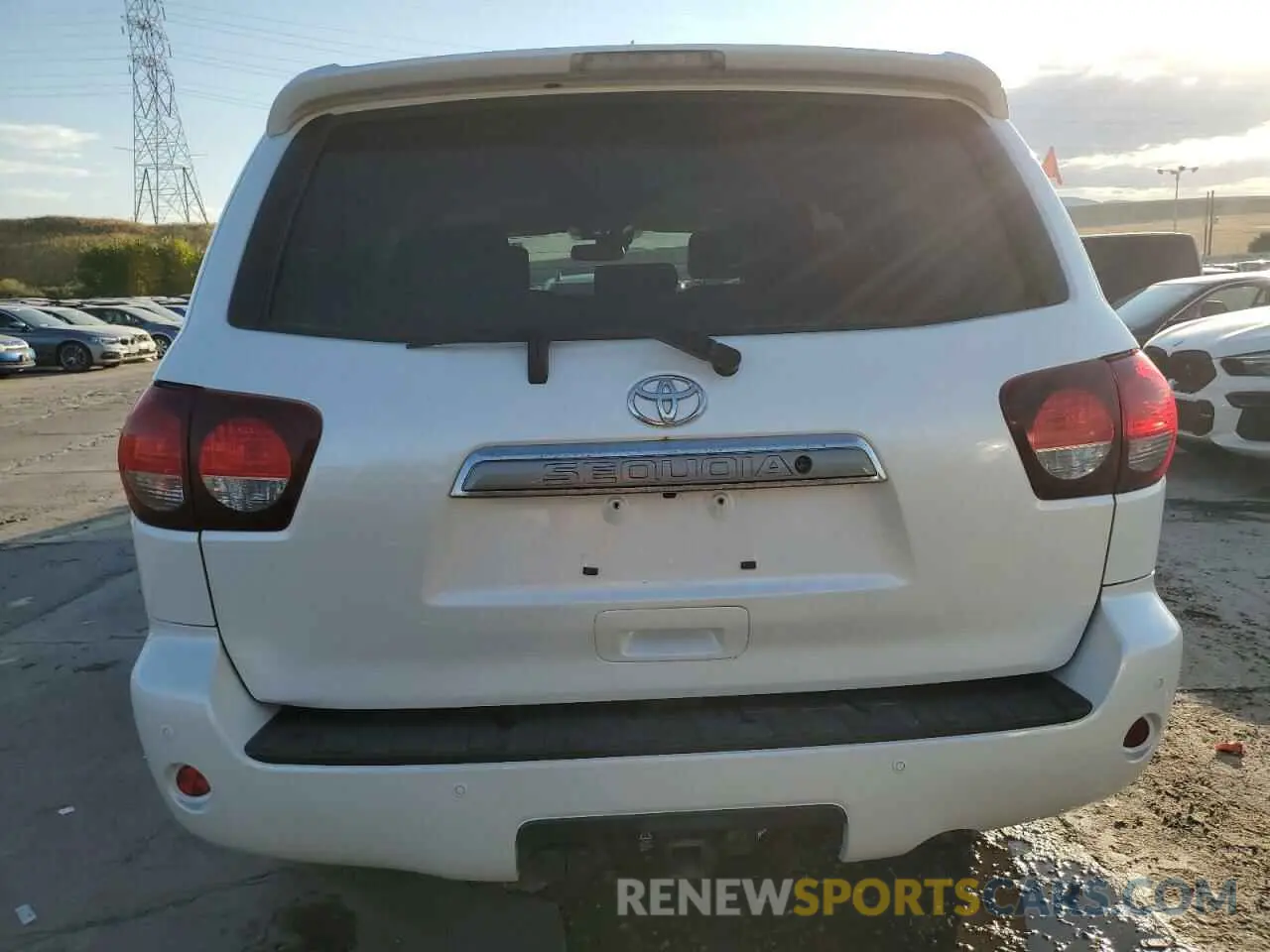 6 fotografías del automóvil dañado 5TDDY5G15KS168285 TOYOTA SEQUOIA 2019