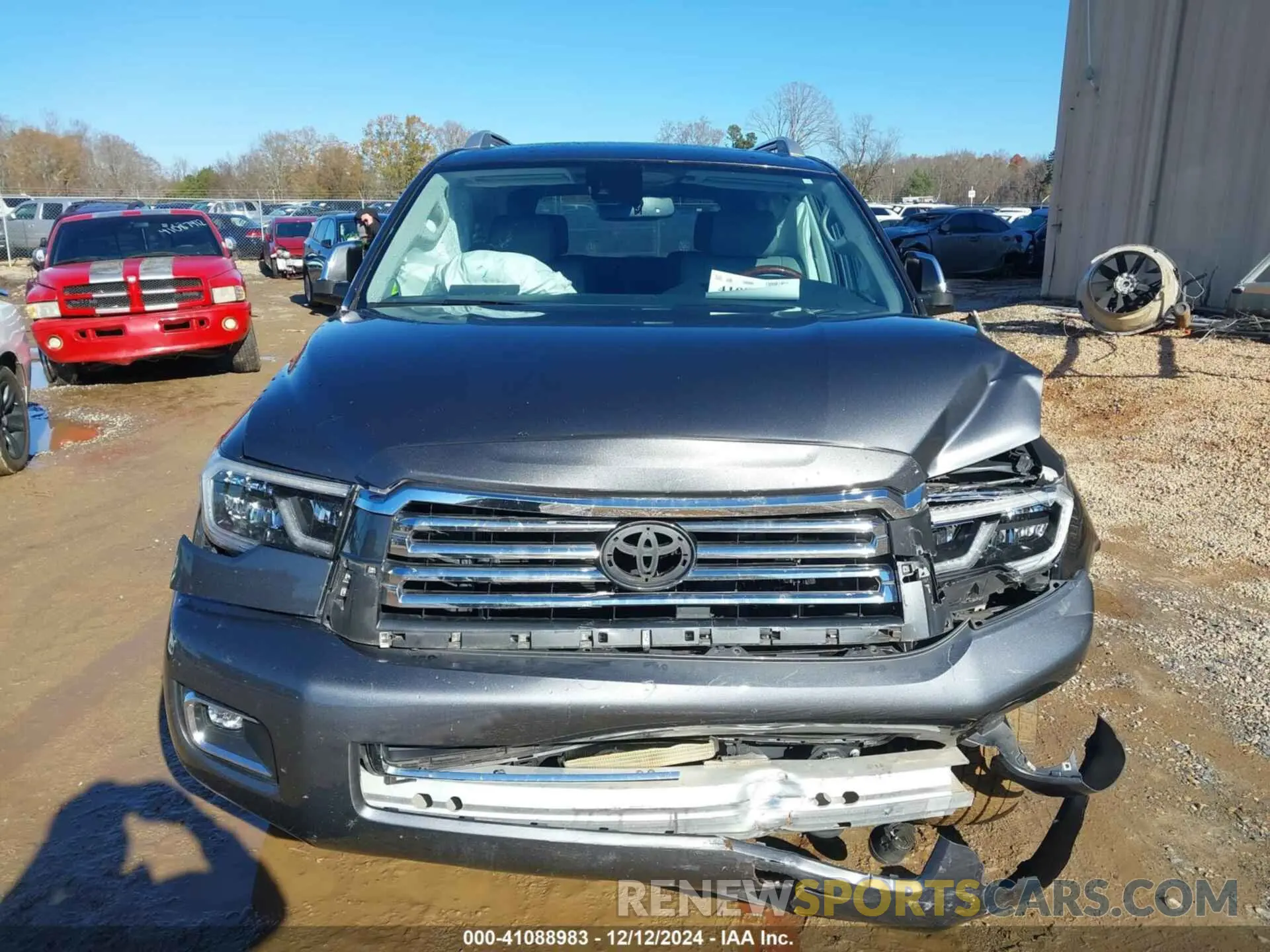 12 fotografías del automóvil dañado 5TDDY5G17KS167851 TOYOTA SEQUOIA 2019