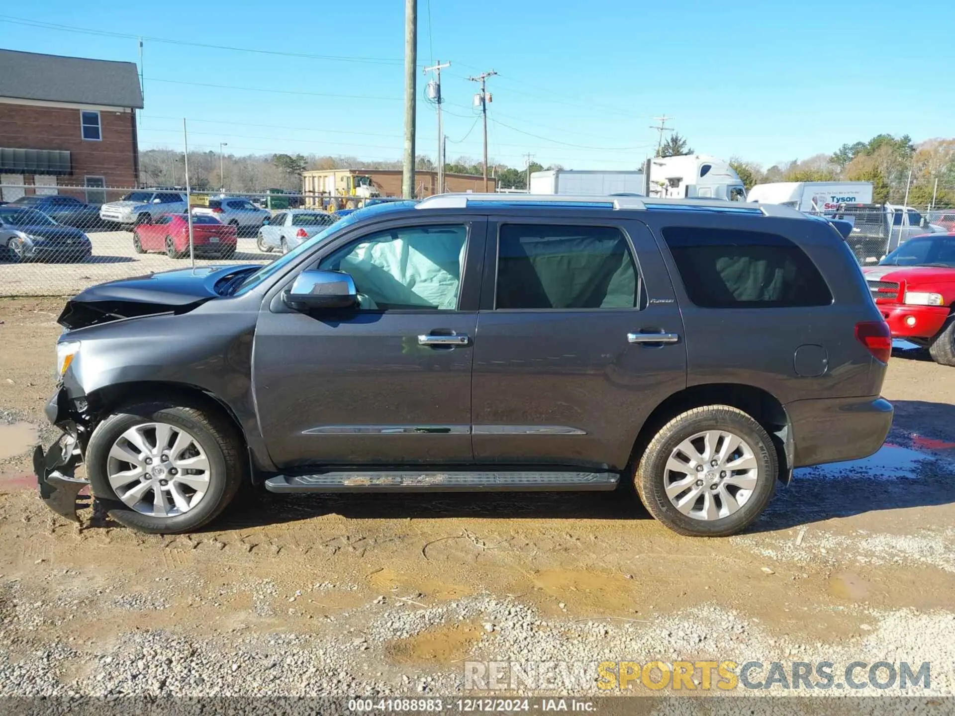14 fotografías del automóvil dañado 5TDDY5G17KS167851 TOYOTA SEQUOIA 2019