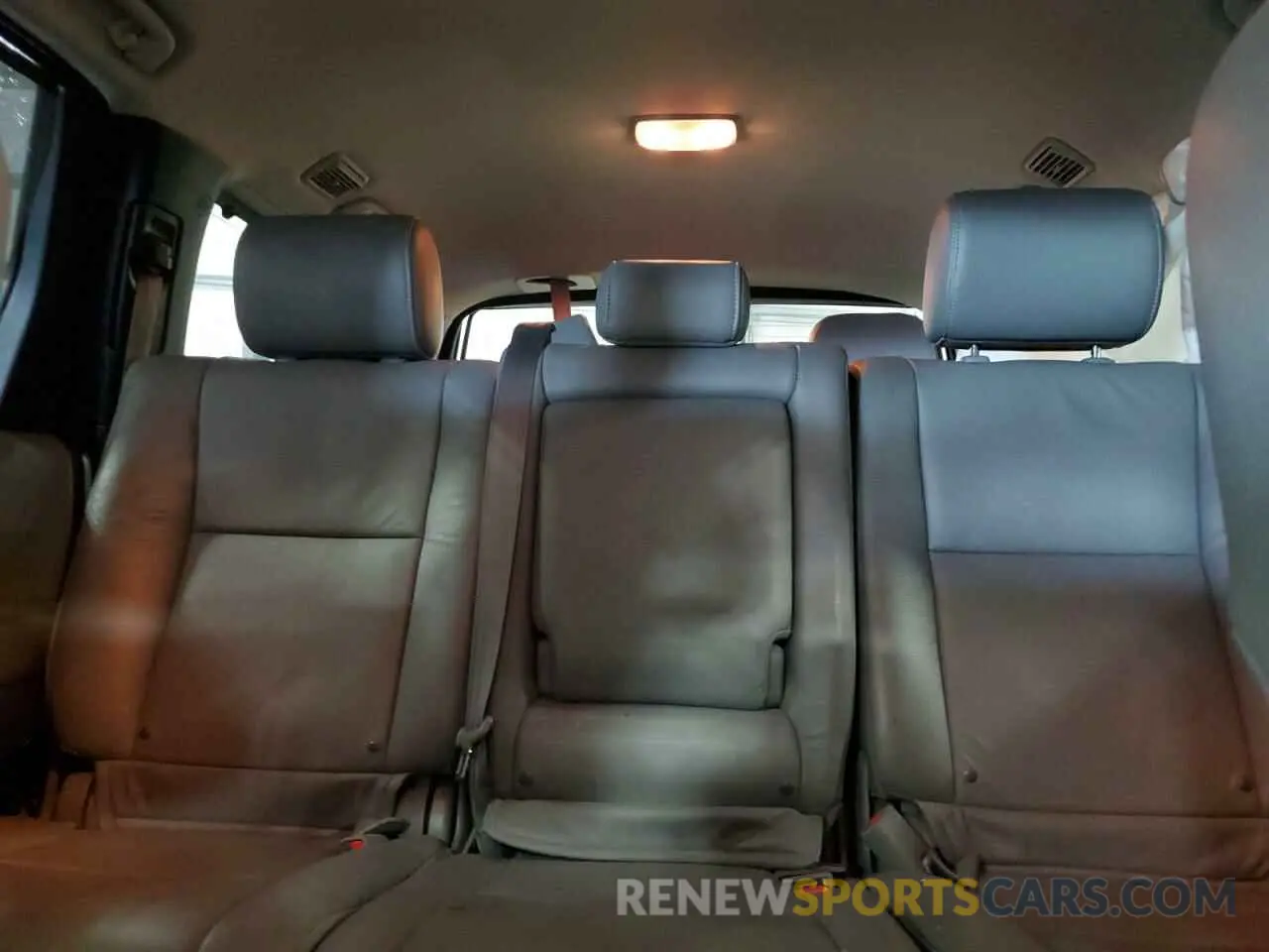 10 fotografías del automóvil dañado 5TDJY5G10KS173378 TOYOTA SEQUOIA 2019