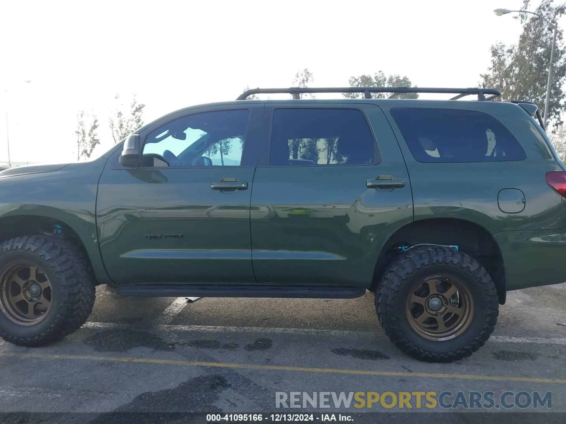 14 fotografías del automóvil dañado 5TDBY5G14LS178380 TOYOTA SEQUOIA 2020