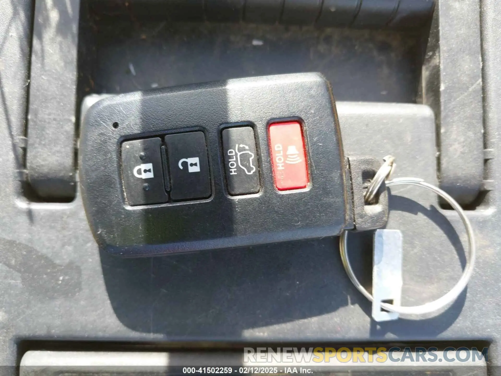 11 fotografías del automóvil dañado 5TDDY5G10LS175226 TOYOTA SEQUOIA 2020