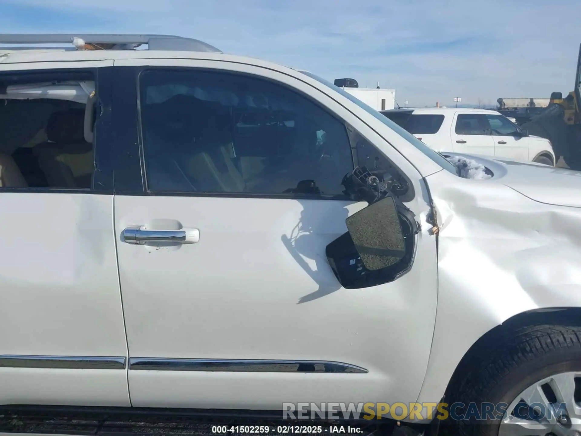 15 fotografías del automóvil dañado 5TDDY5G10LS175226 TOYOTA SEQUOIA 2020