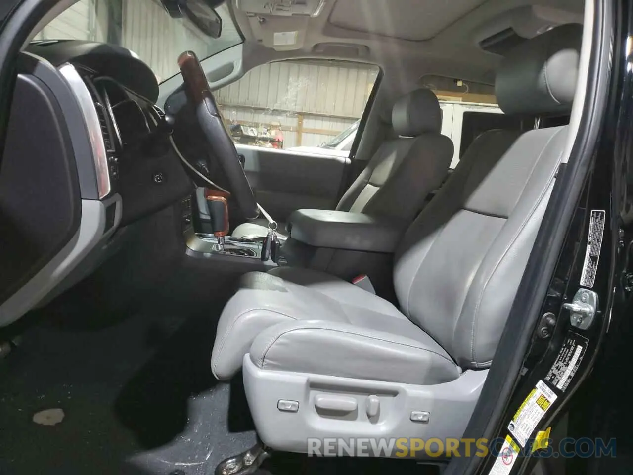 7 fotografías del automóvil dañado 5TDDY5G17LS179368 TOYOTA SEQUOIA 2020