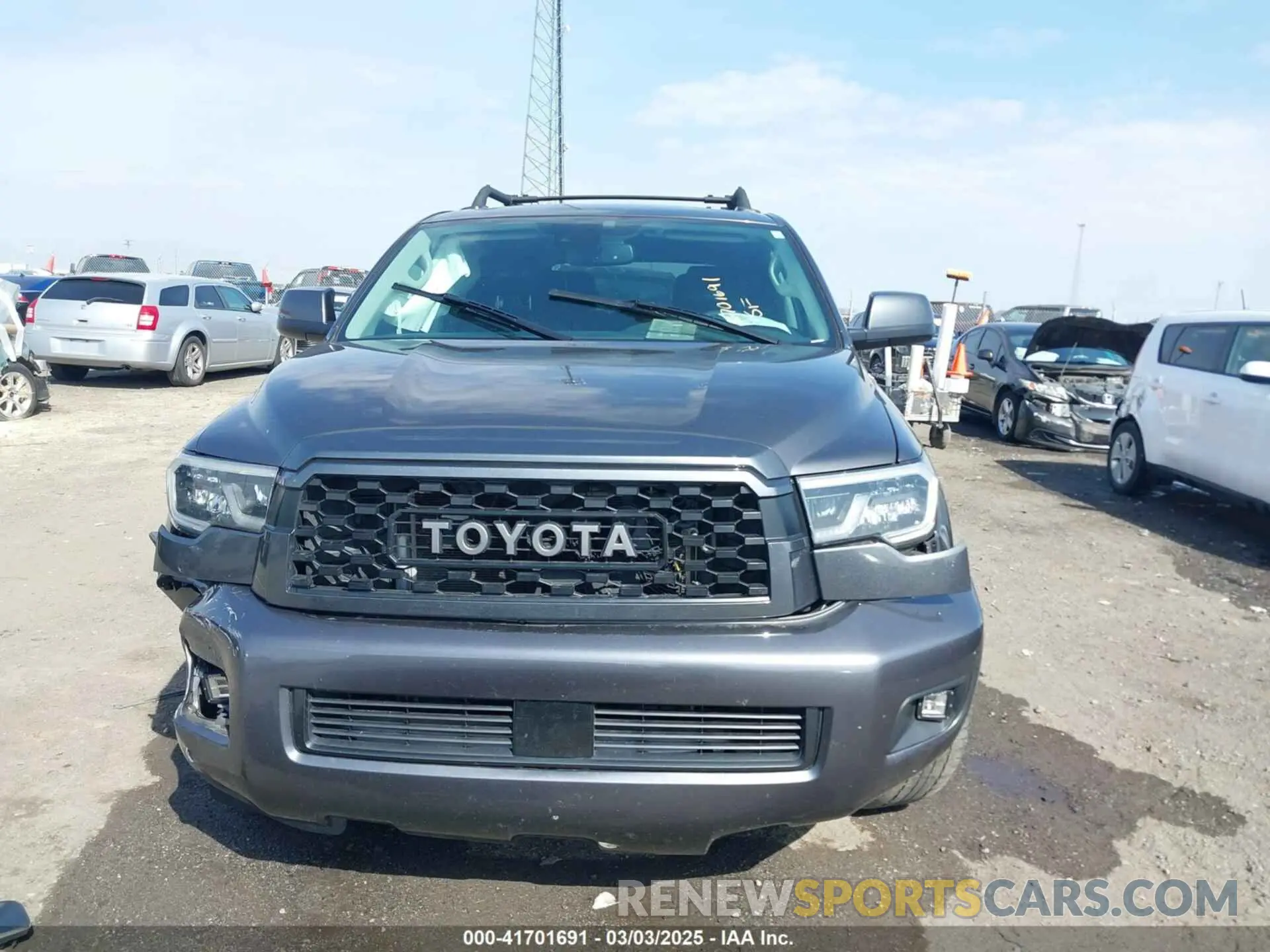 12 fotografías del automóvil dañado 5TDEY5B18MS187069 TOYOTA SEQUOIA 2021