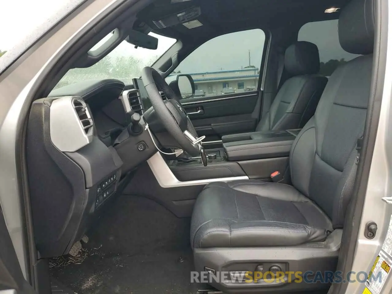 7 fotografías del automóvil dañado 7SVAAAAA1PX002409 TOYOTA SEQUOIA 2023