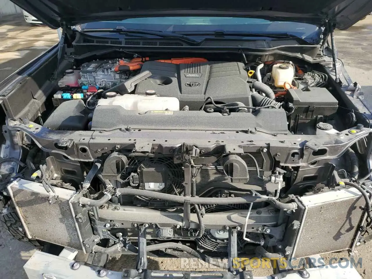 12 fotografías del automóvil dañado 7SVAAAAA3PX001066 TOYOTA SEQUOIA 2023