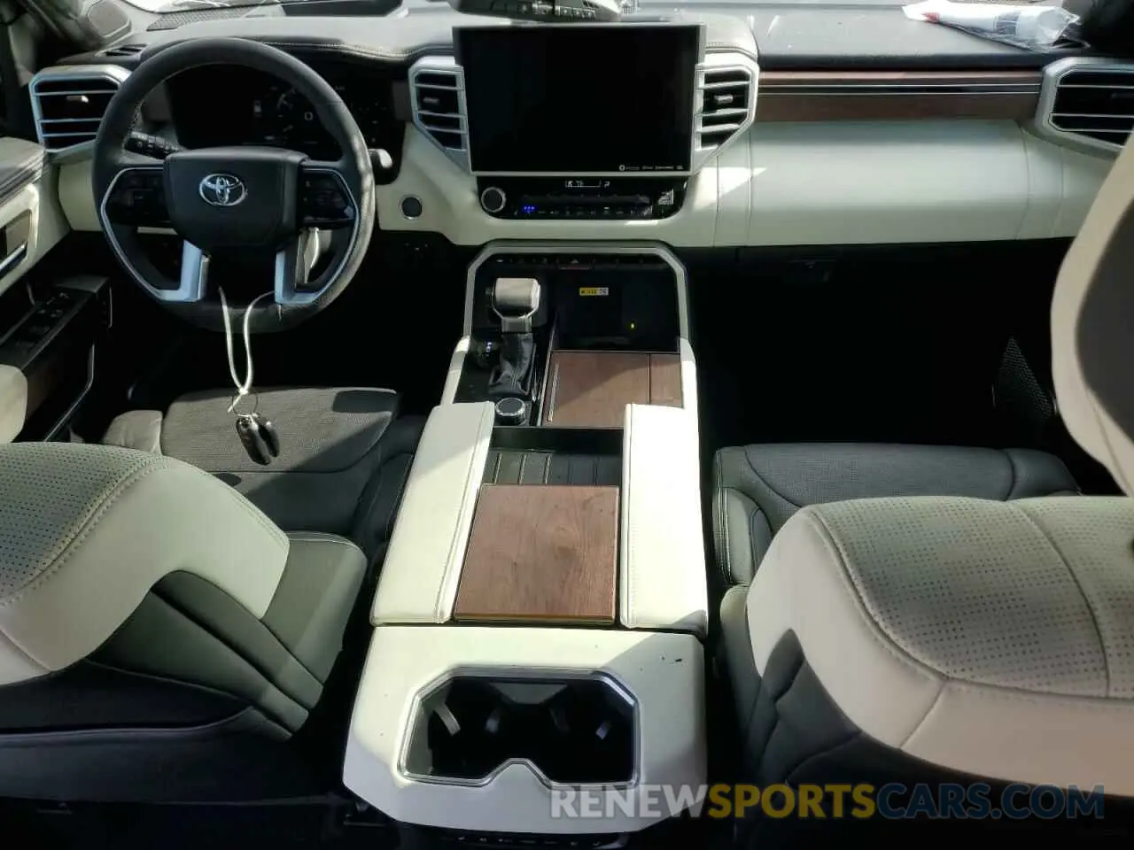 8 fotografías del automóvil dañado 7SVAAAAA3PX002041 TOYOTA SEQUOIA 2023