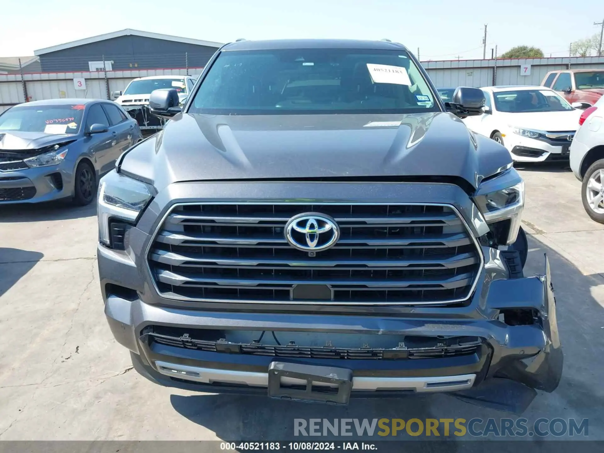 12 fotografías del automóvil dañado 7SVAAAAA8PX001323 TOYOTA SEQUOIA 2023
