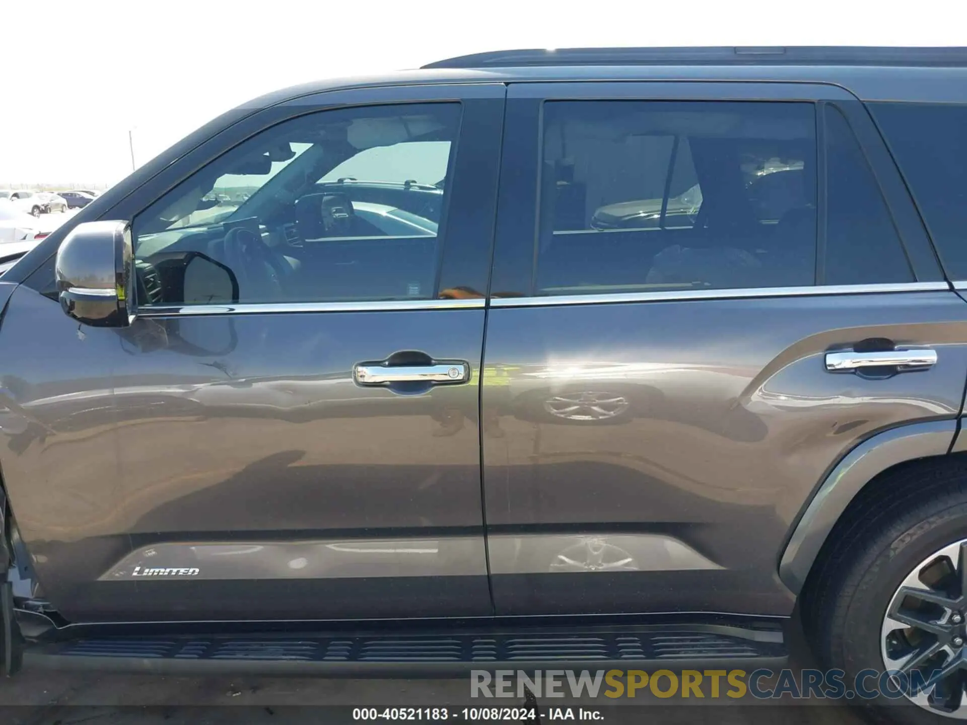 14 fotografías del automóvil dañado 7SVAAAAA8PX001323 TOYOTA SEQUOIA 2023