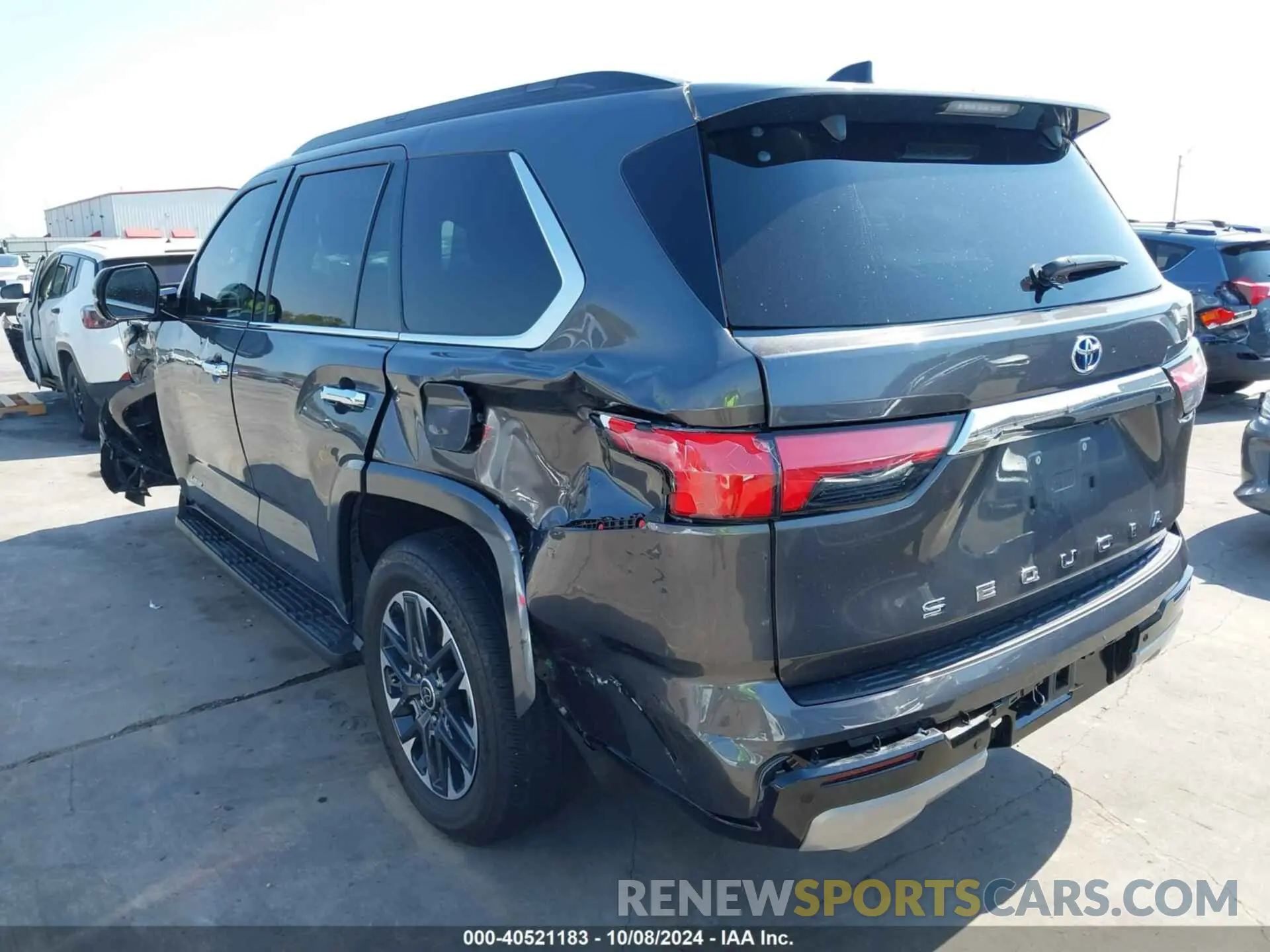 3 fotografías del automóvil dañado 7SVAAAAA8PX001323 TOYOTA SEQUOIA 2023