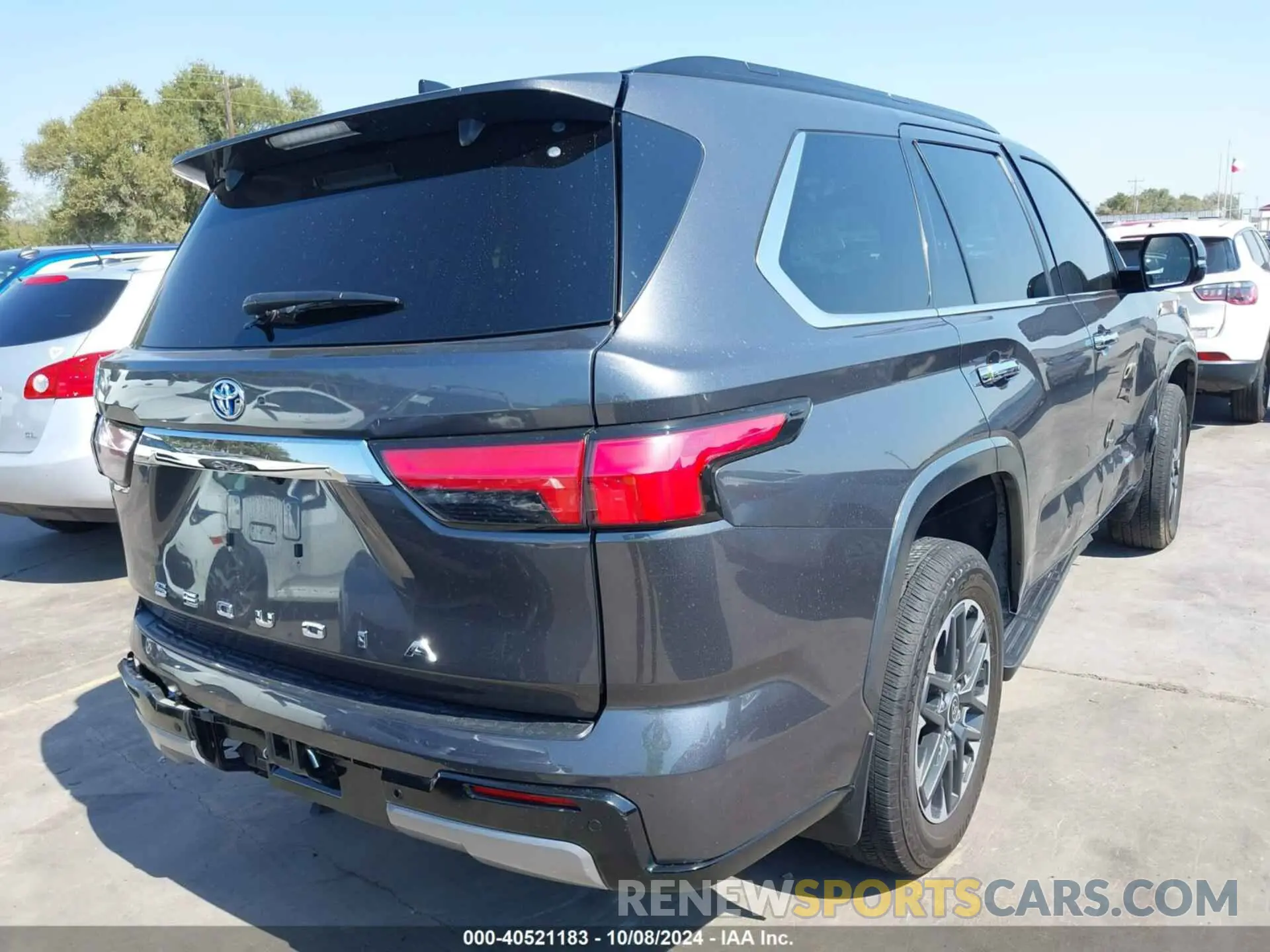 4 fotografías del automóvil dañado 7SVAAAAA8PX001323 TOYOTA SEQUOIA 2023