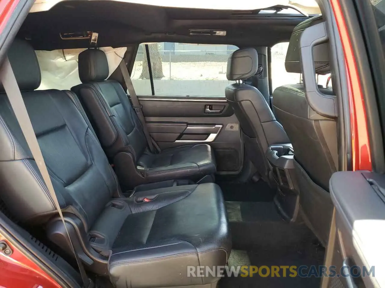 11 fotografías del automóvil dañado 7SVAAABA0PX007437 TOYOTA SEQUOIA 2023