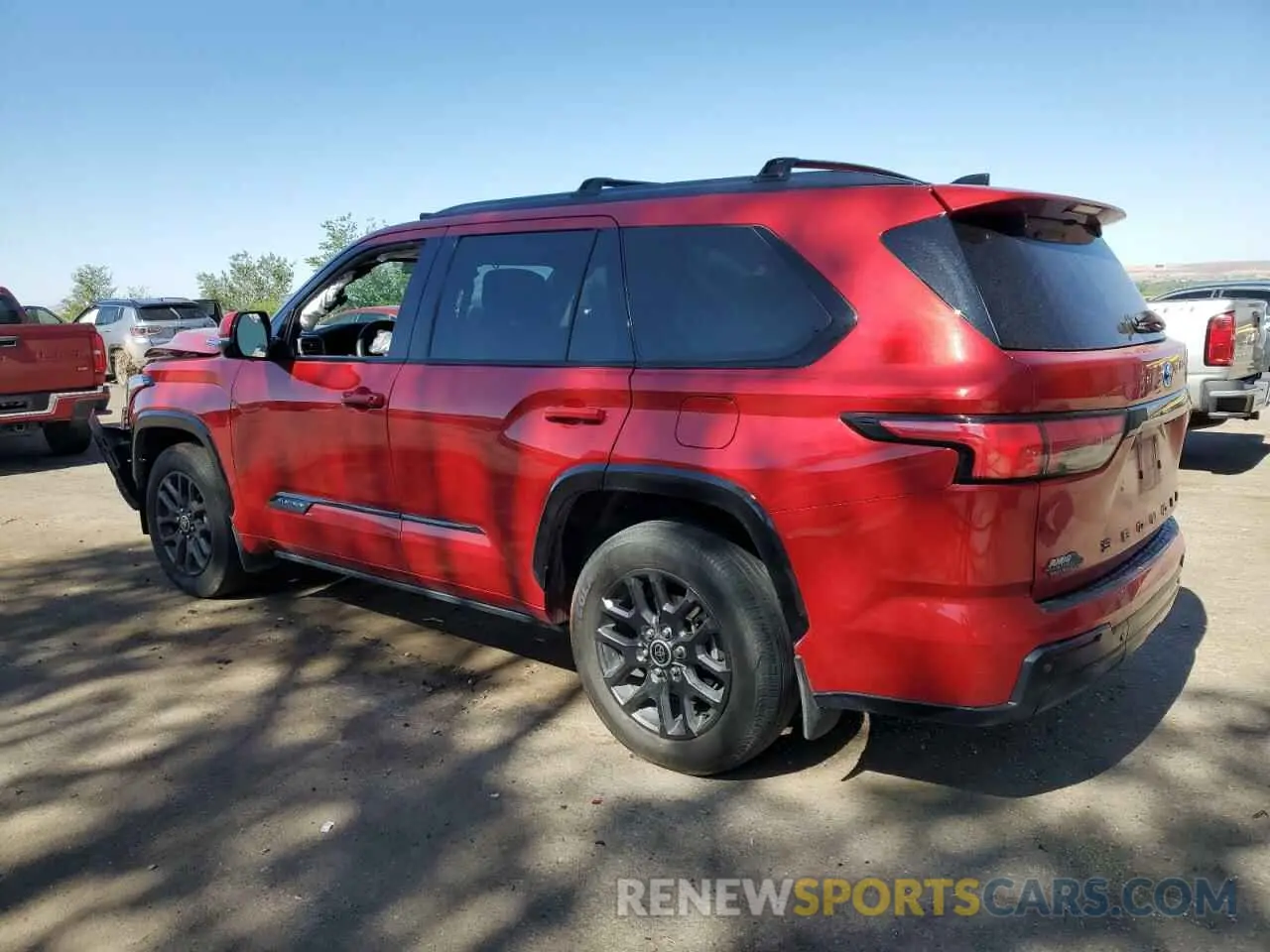 2 fotografías del automóvil dañado 7SVAAABA0PX007437 TOYOTA SEQUOIA 2023