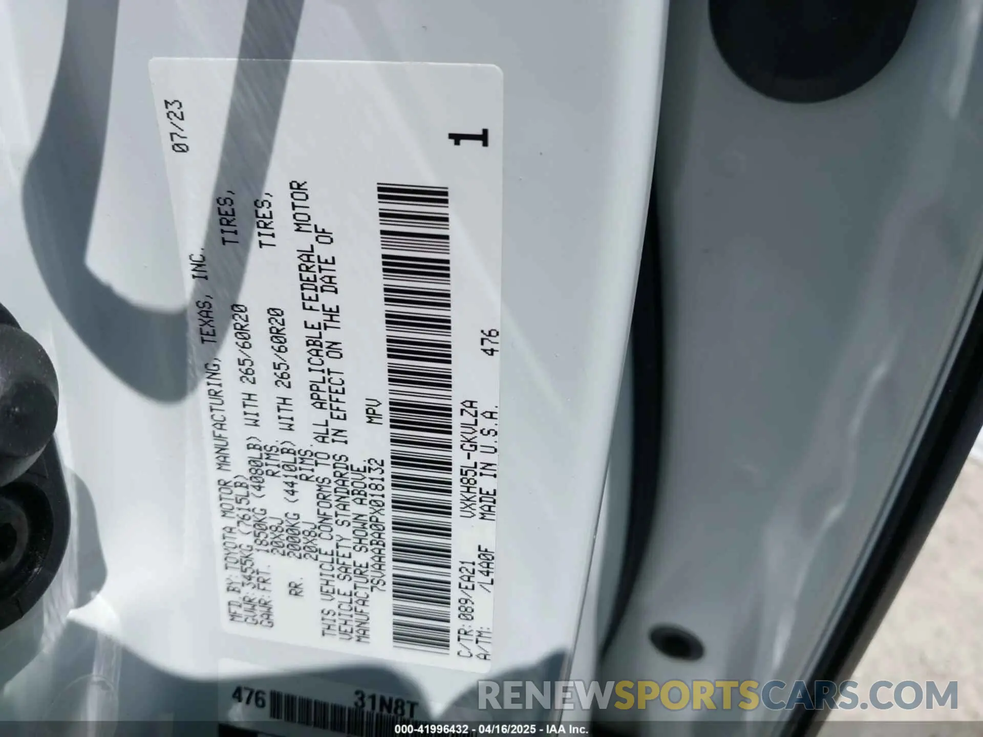 9 fotografías del automóvil dañado 7SVAAABA0PX018132 TOYOTA SEQUOIA 2023