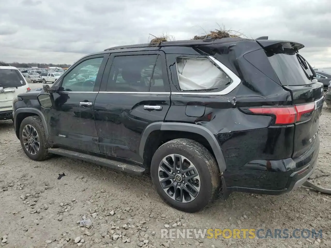 2 fotografías del automóvil dañado 7SVAAABA1PX001176 TOYOTA SEQUOIA 2023