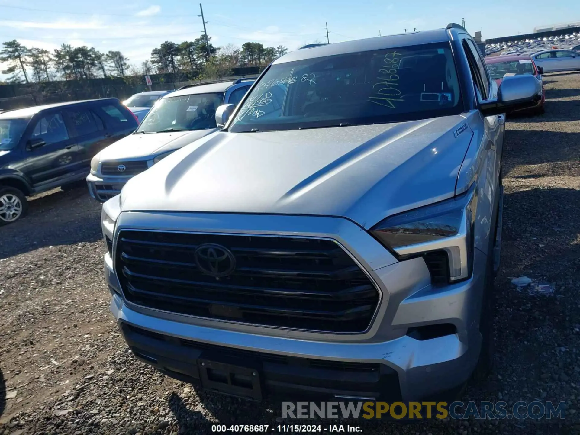 12 fotografías del automóvil dañado 7SVAAABA2PX001655 TOYOTA SEQUOIA 2023