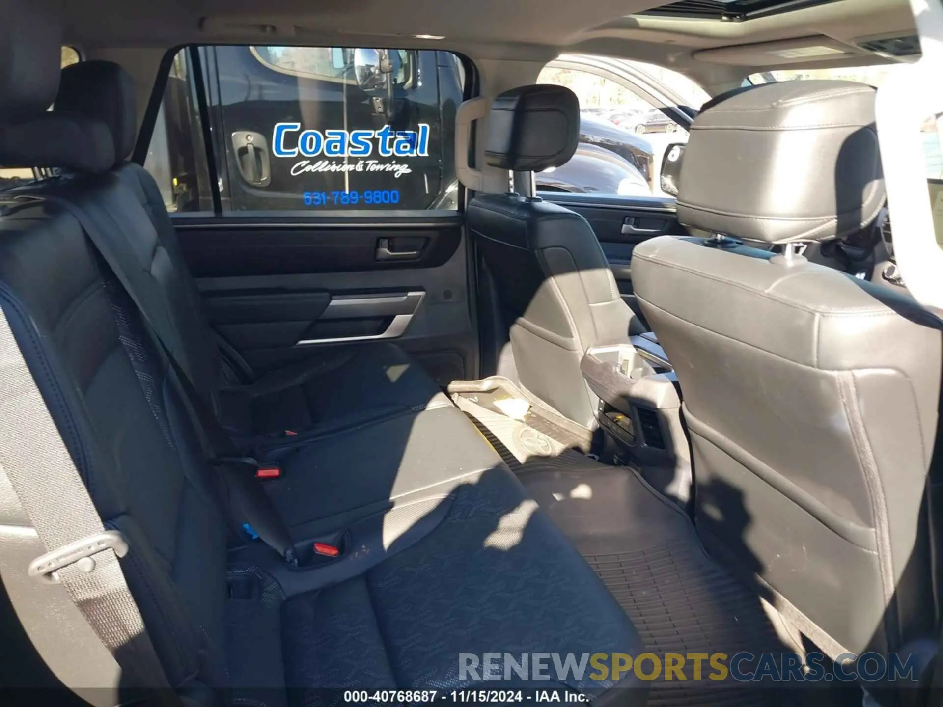 8 fotografías del automóvil dañado 7SVAAABA2PX001655 TOYOTA SEQUOIA 2023