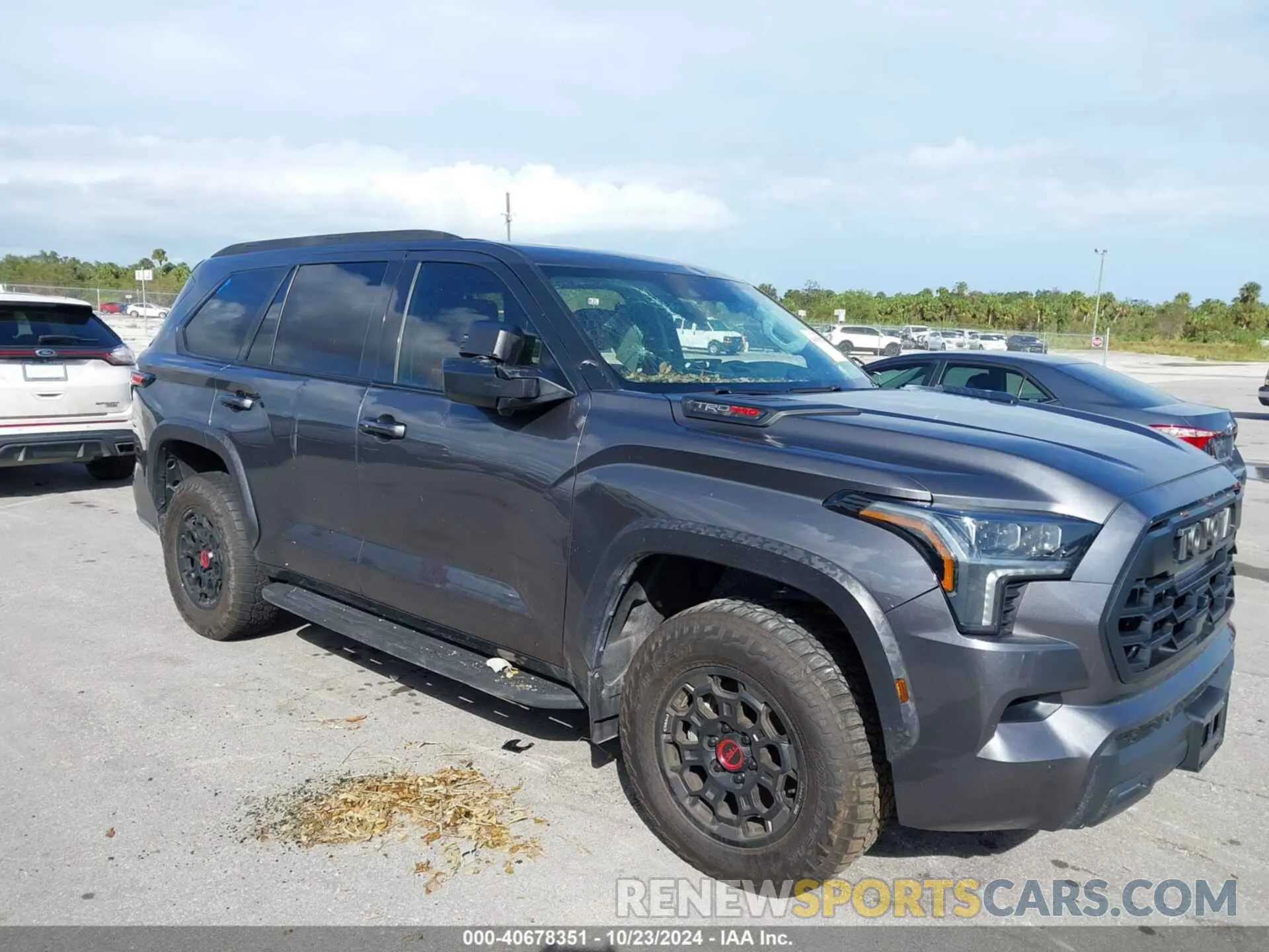 1 fotografías del automóvil dañado 7SVAAABA4PX018702 TOYOTA SEQUOIA 2023
