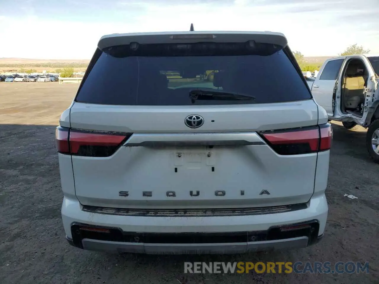 6 fotografías del automóvil dañado 7SVAAABA5PX009474 TOYOTA SEQUOIA 2023